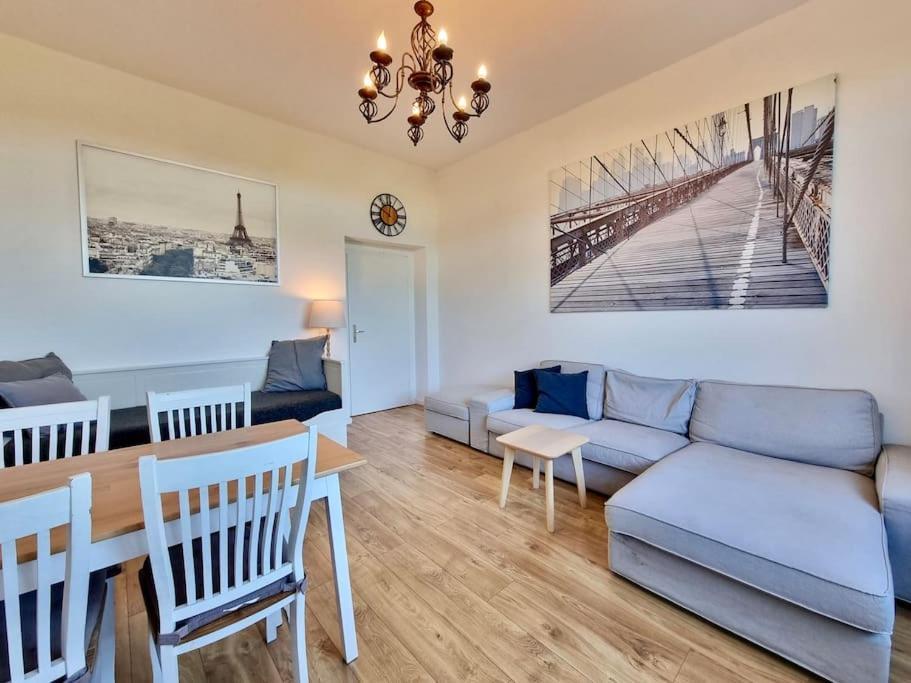 2 Room Apartment Near Station Neustadt In Dresden Neustadt エクステリア 写真